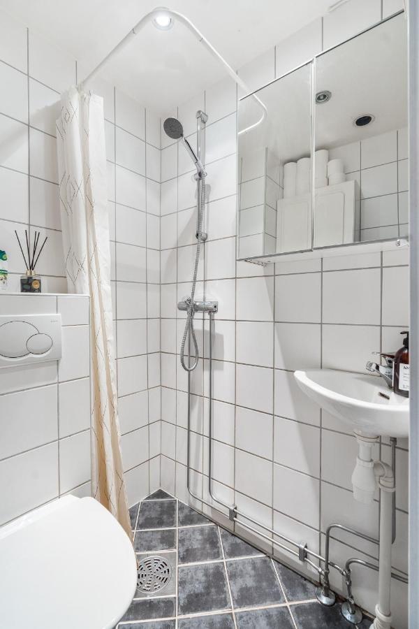 Small And Cheap - 6 Ppl - Super Central - Balcony Oslo Exterior photo